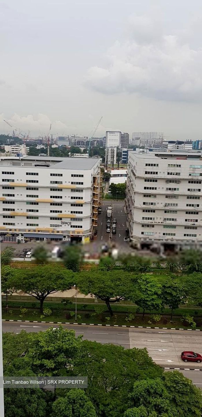 Blk 656 Jurong West Street 61 (Jurong West), HDB Executive #401236091